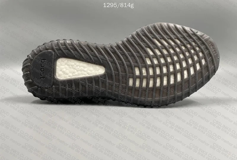 Yeezy Boost 350 v2 Oreo. GL, oq acham ? 3
