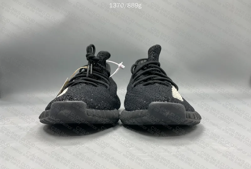 Yeezy Boost 350 V2 Oreo LW 2