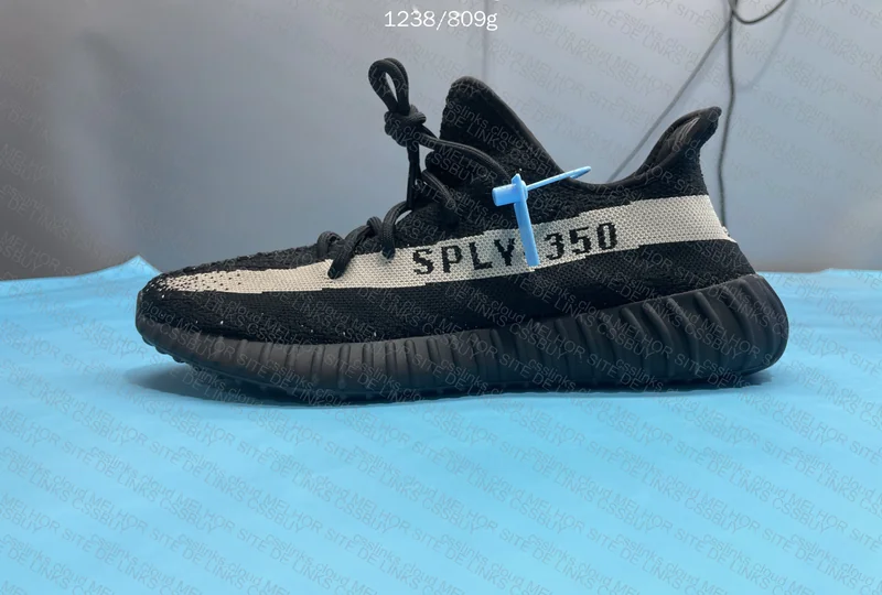yeezy boost 350v2 oreo 4