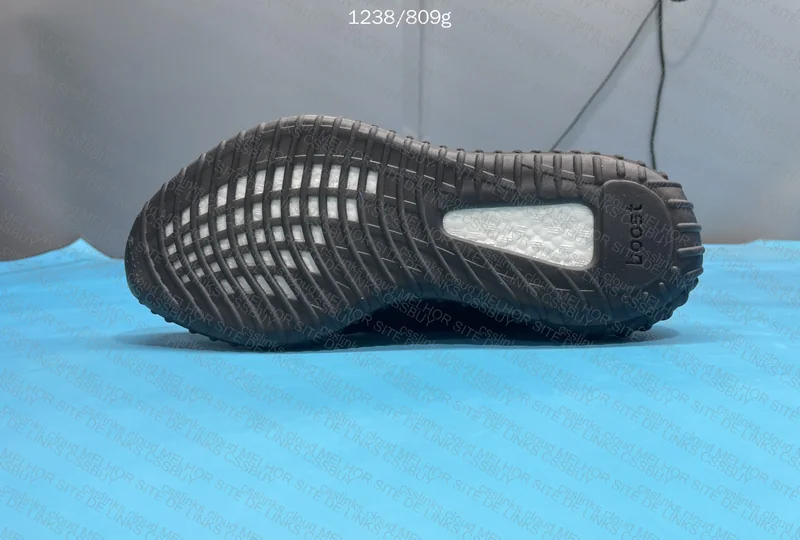 yeezy boost 350v2 oreo 5