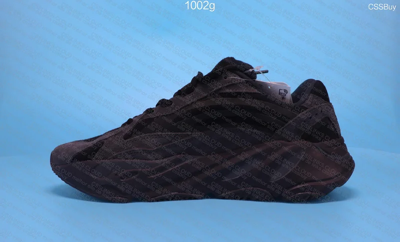 Yeezy Boost 700 V2 ¥250 + ¥12 lol2021