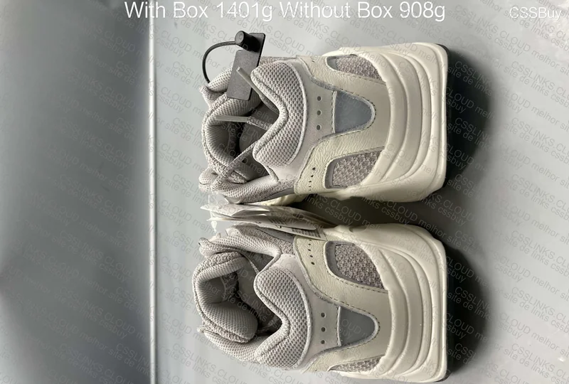 Yeezy Boost 700 v2 Static