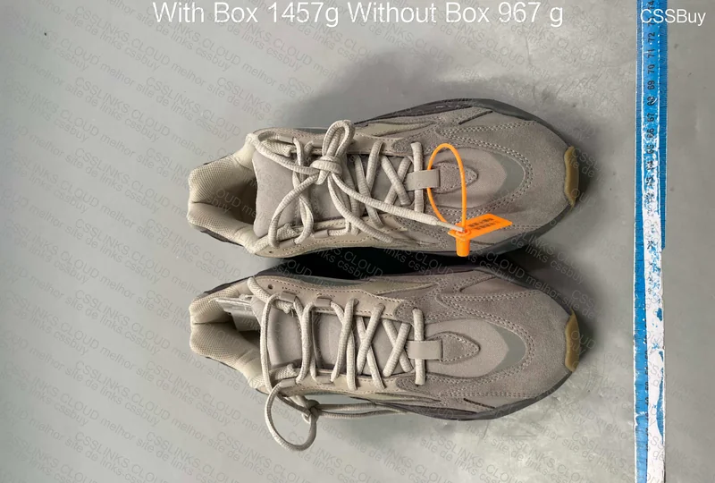 Yeezy Boost 700 v2 Tephra 4
