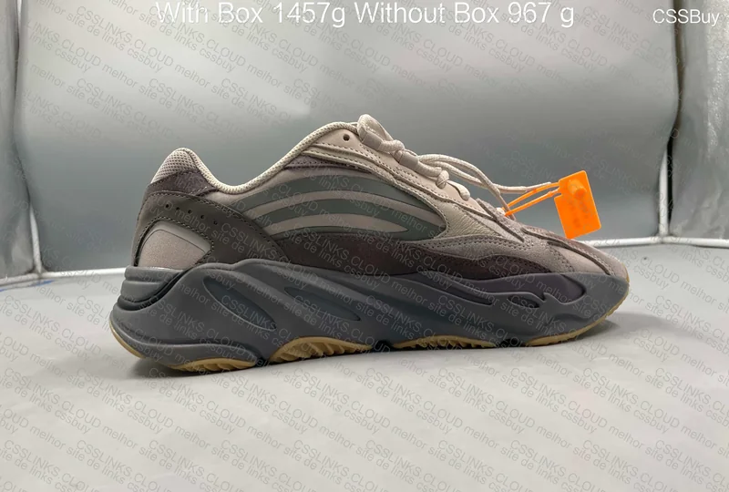 Yeezy Boost 700 v2 Tephra 7