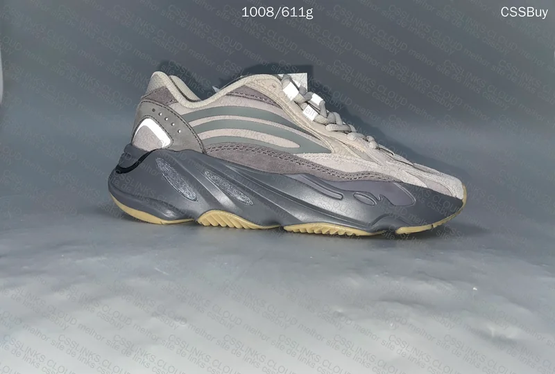 Yeezy Boost 700 V2 Tephra 9