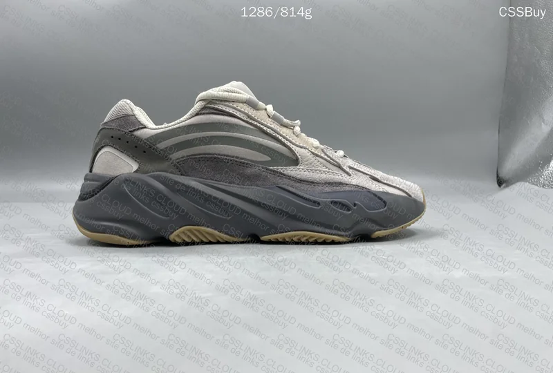 Yeezy Boost 700 V2 Tephra 8