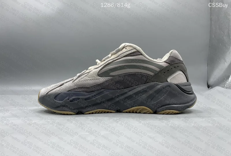 Yeezy Boost 700 V2 Tephra 9