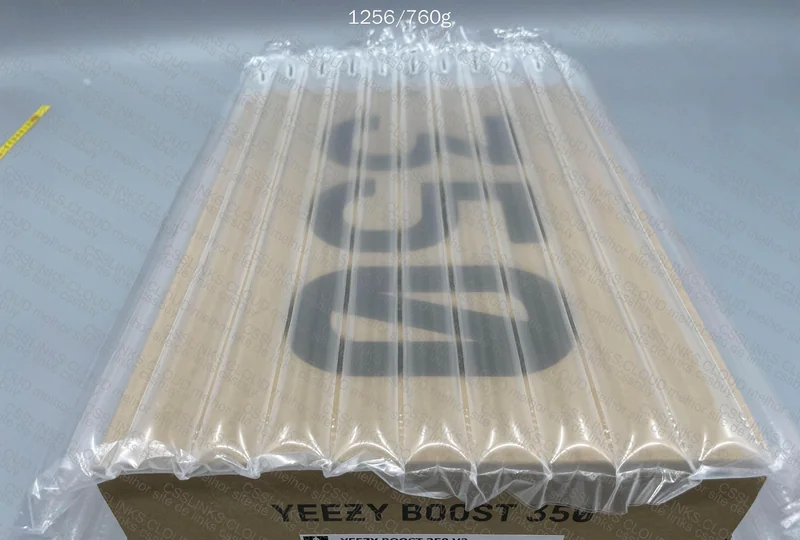 Yeezy Boost beluga 6