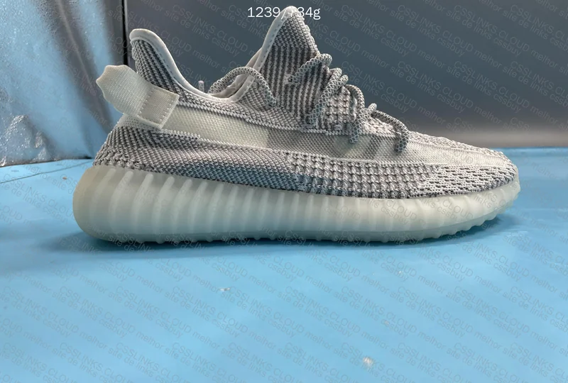 Yeezy Boost V2 Static 4