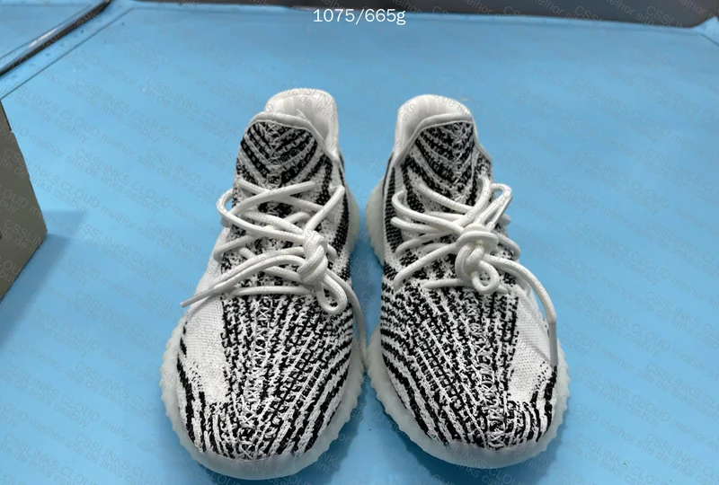 Yeezy Boost Zebra 350 4