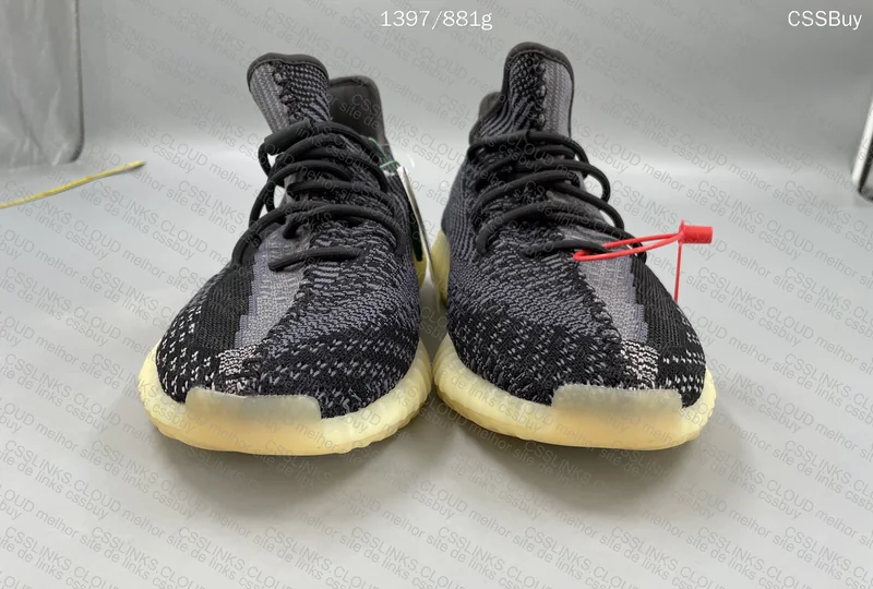 yeezy Carbon 79Y 2
