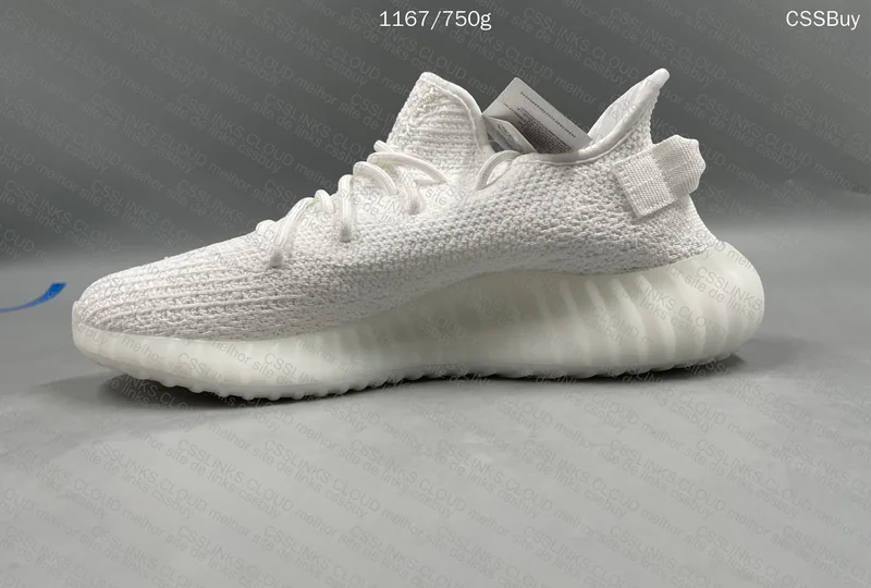 YEEZY CREAM WHITE 6