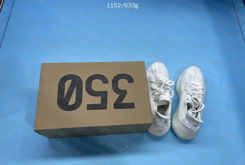 Yeezy Cream White