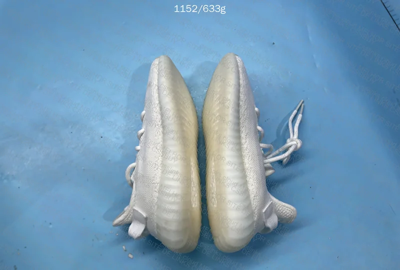 Yeezy Cream White 3