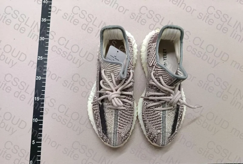 Yeezy ¥29.90 LW B (Maybe?) 5