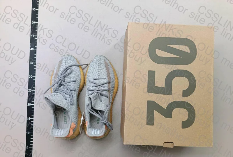 Yeezy ¥29.90 LW B (Maybe?) 6