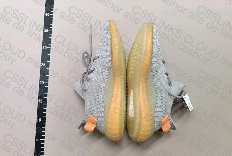 Yeezy ¥29.90 LW B (Maybe?) 8