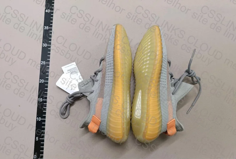 Yeezy ¥29.90 LW B (Maybe?) 9