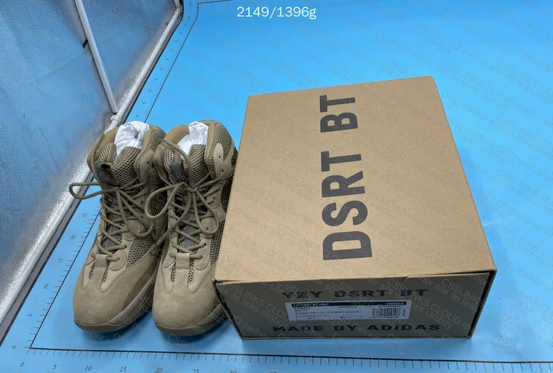 Yeezy desert boots 10