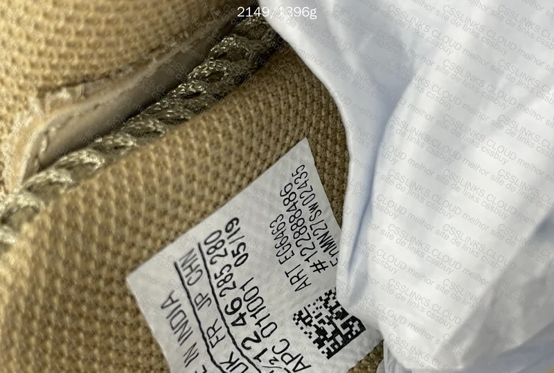 Yeezy desert boots 7