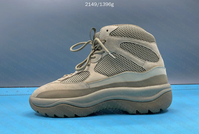 Yeezy desert boots 8