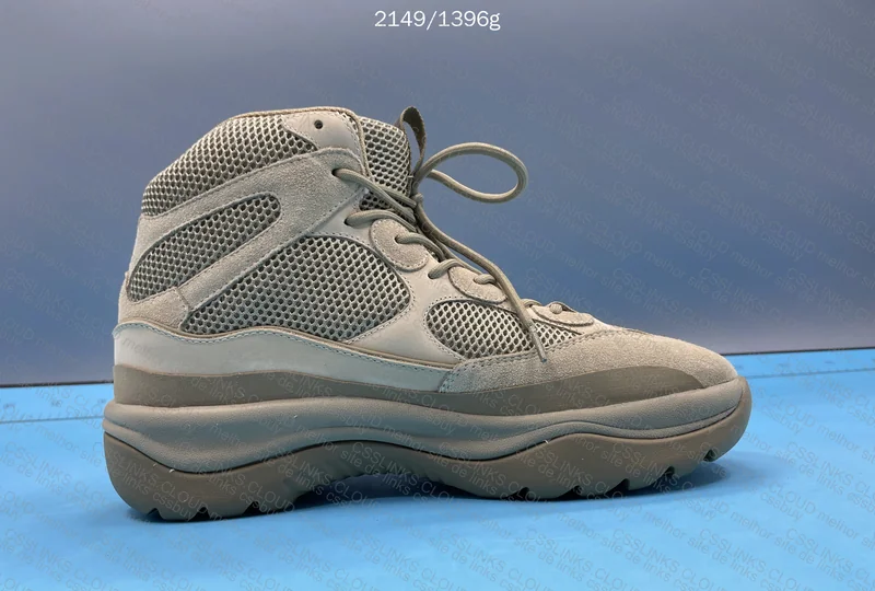 Yeezy desert boots 9