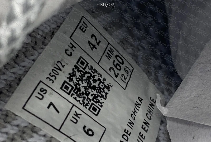 yeezy estranho 6
