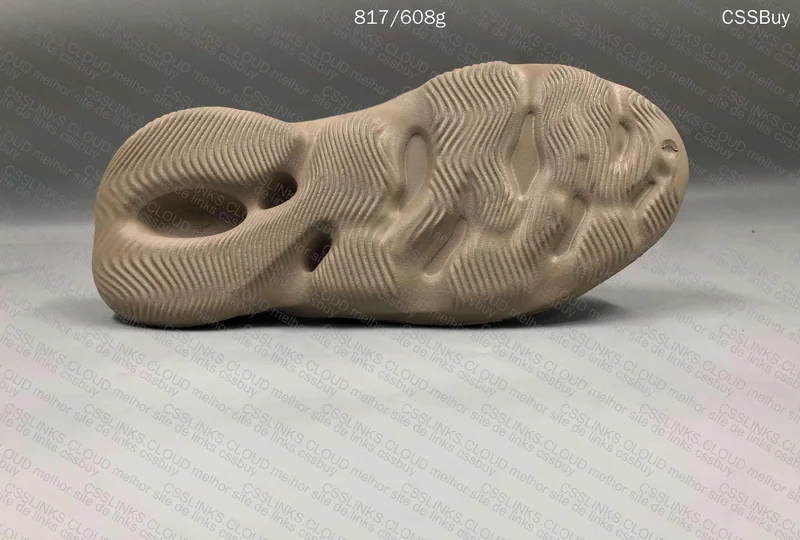 Yeezy Foam LW 3