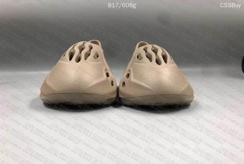 Yeezy Foam LW 7
