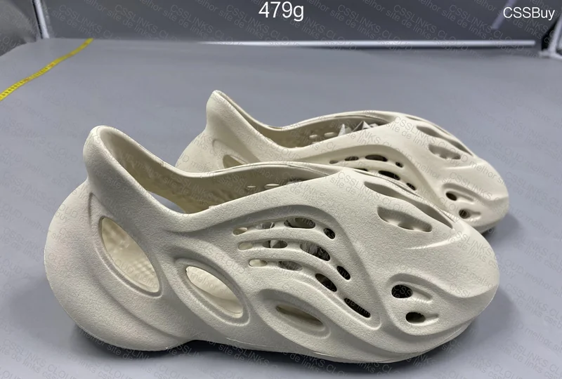 Yeezy Foam Runner 2