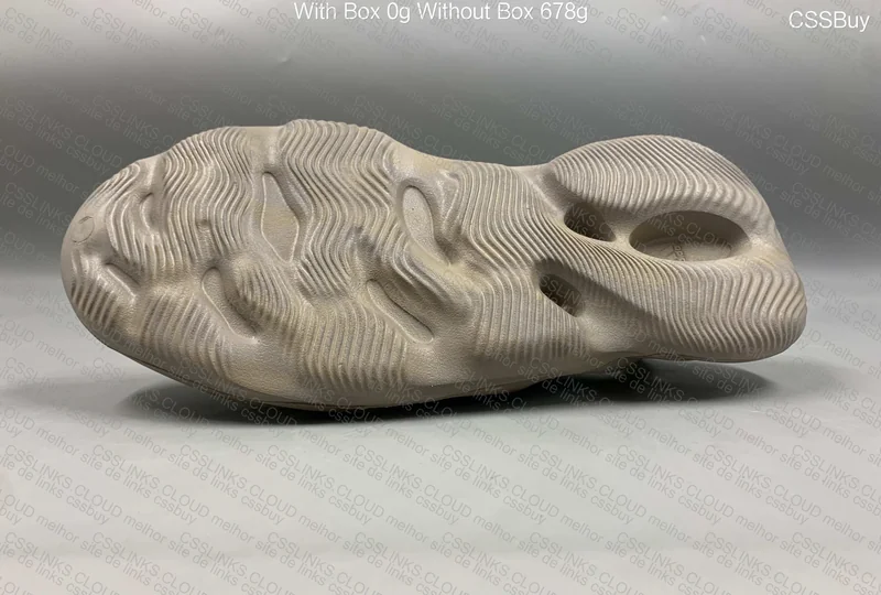 YEEZY FOAM RUNNER 6