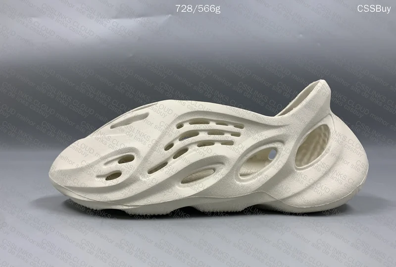 Yeezy Foam Runner