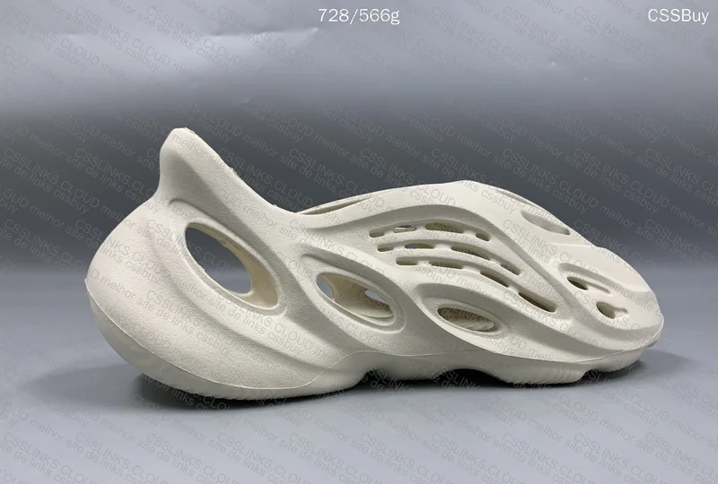 Yeezy Foam Runner 2