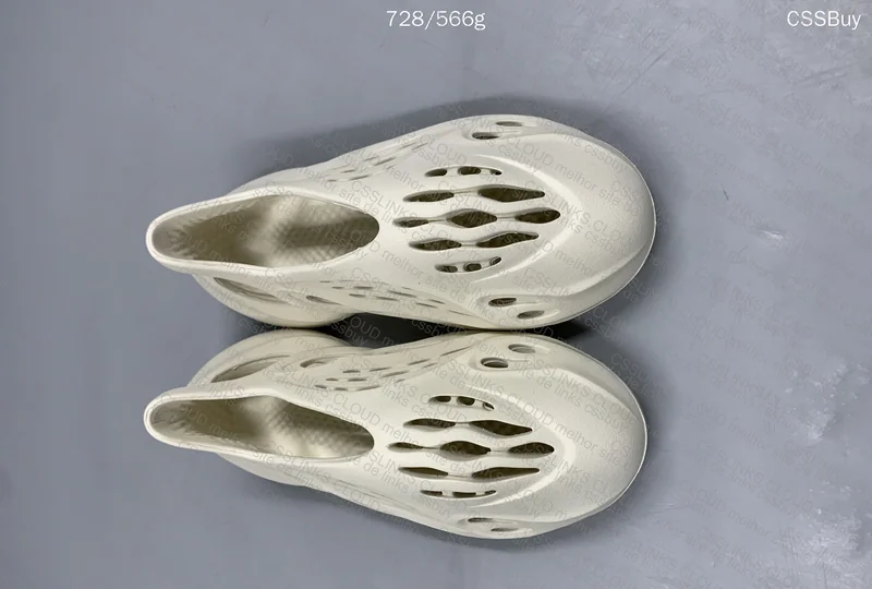 Yeezy Foam Runner 6