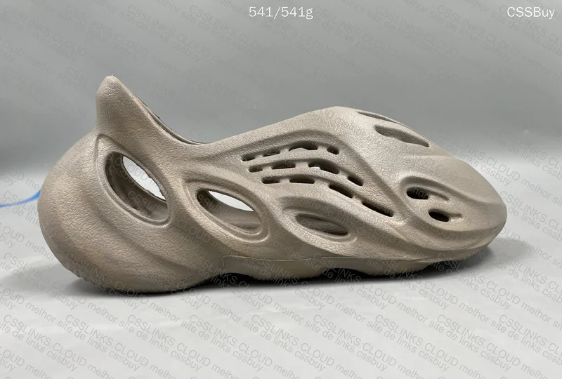 Yeezy Foam Runner 3