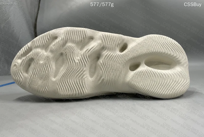 Yeezy Foam Runner 8