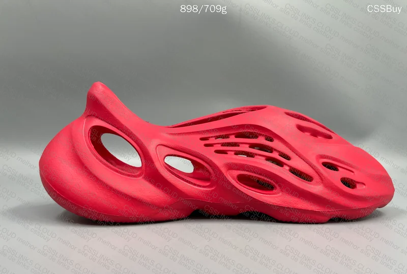 YEEZY FOAM RUNNER 2