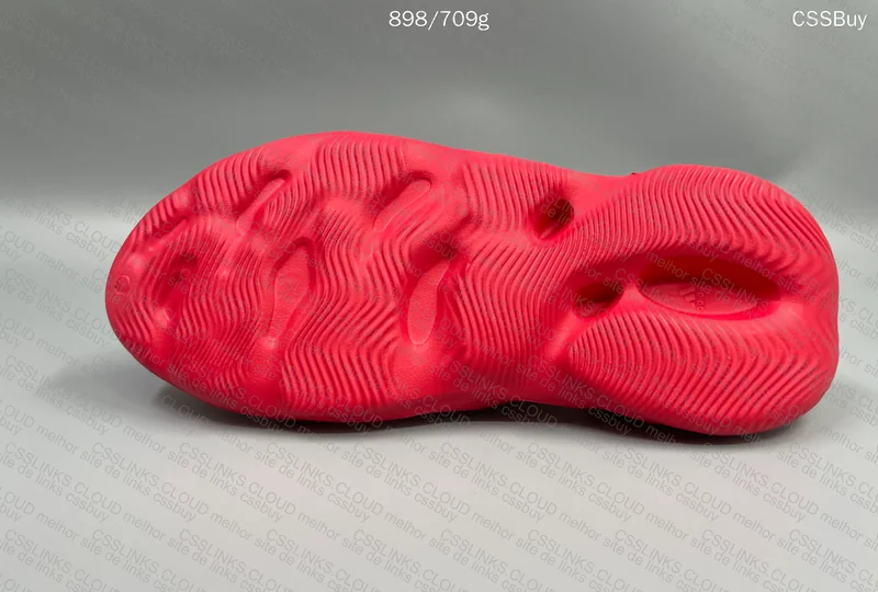 YEEZY FOAM RUNNER 7