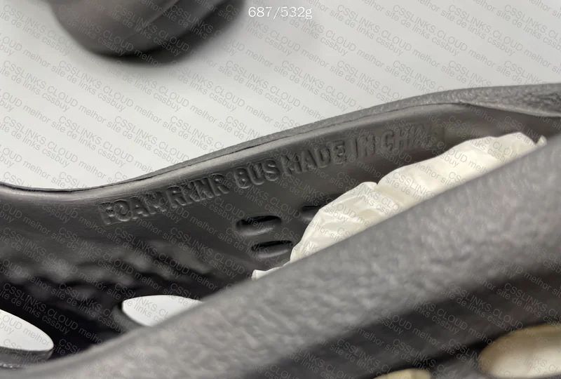 Yeezy Foam runner 5