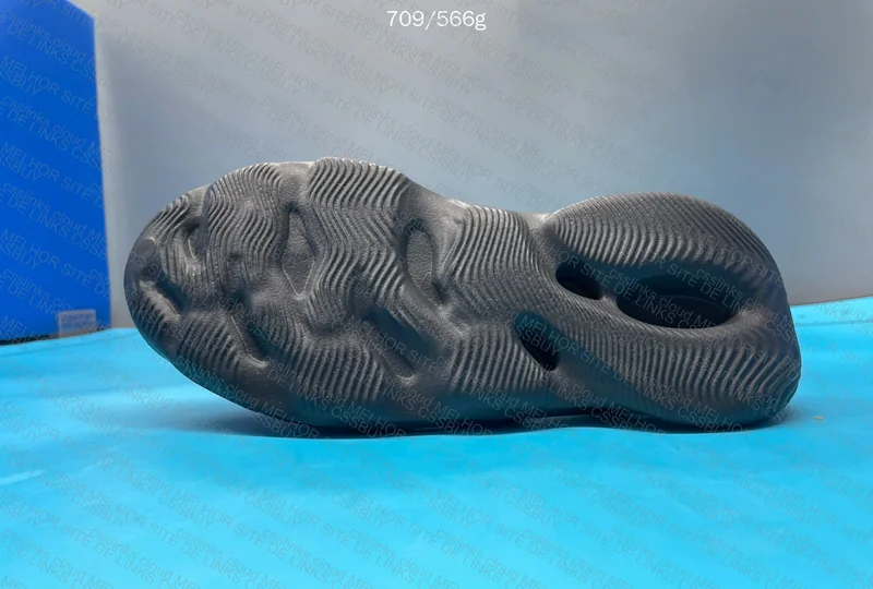 yeezy foam runner 3
