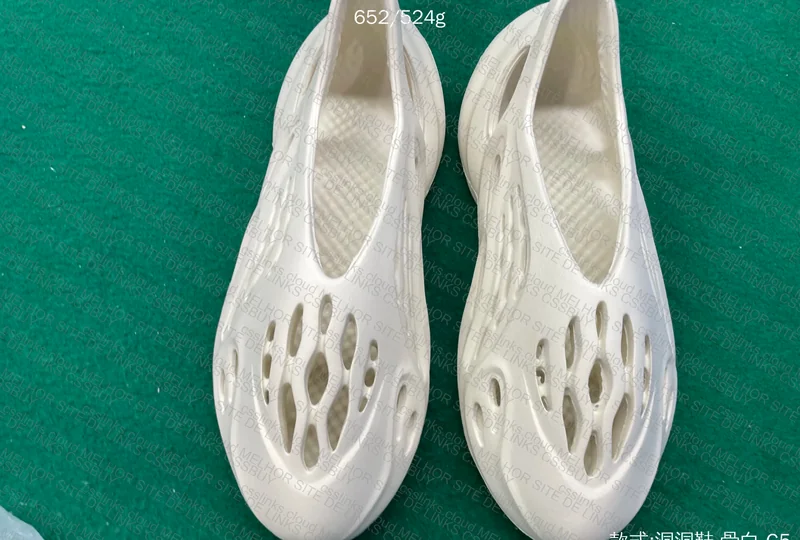 Yeezy Foam Runner 5