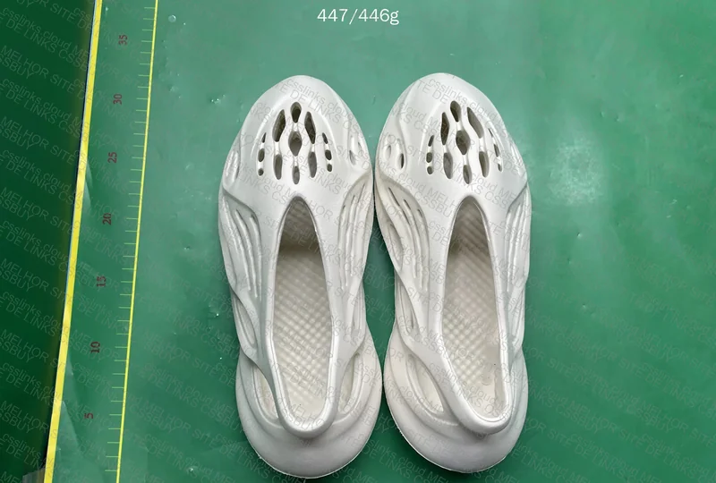 yeezy foam runner