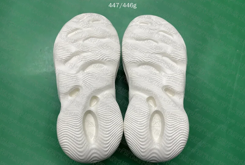 yeezy foam runner 6