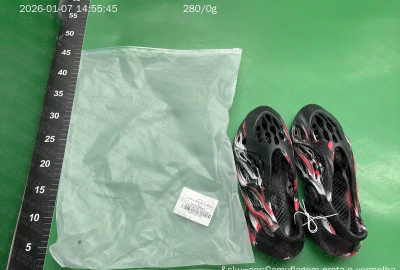 Yeezy Foam Runner