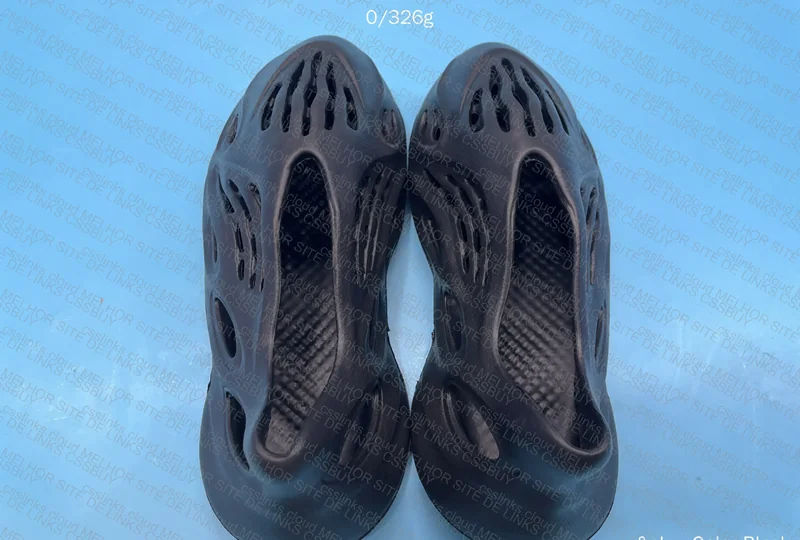 Yeezy Foam Runner Black