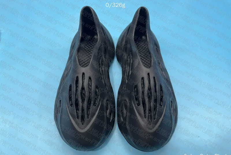 Yeezy Foam Runner Black 3