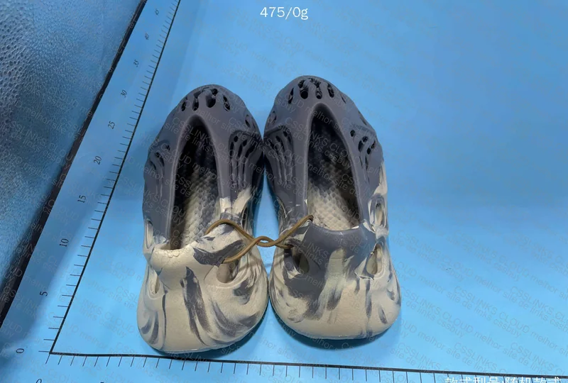 Yeezy Foam Runner Blind Box