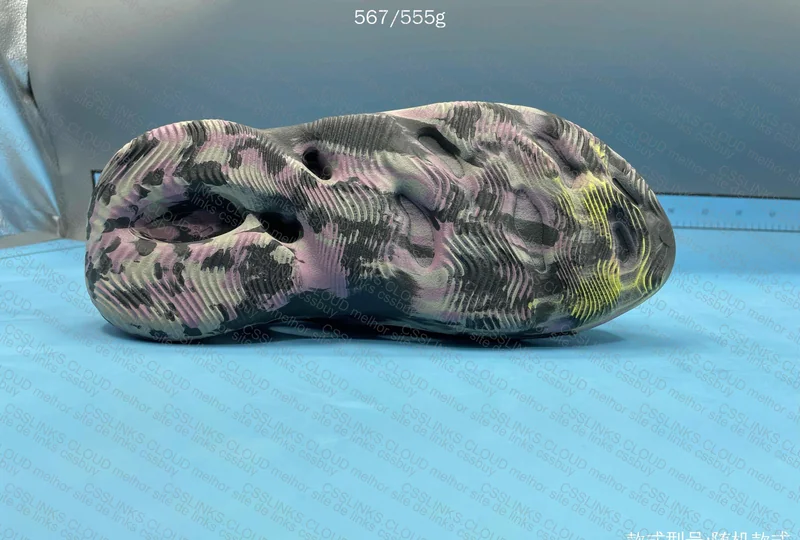 Yeezy Foam Runner Blind Box 10