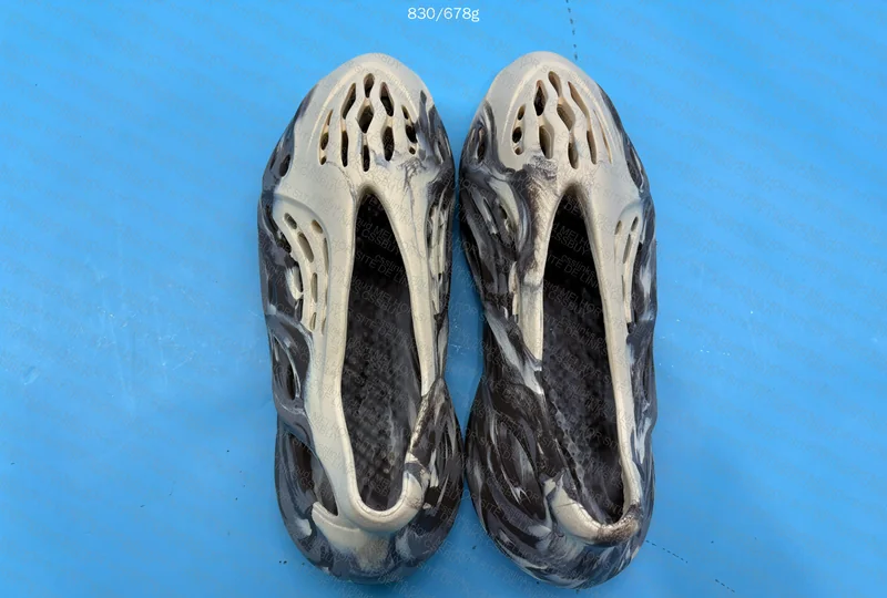 Yeezy Foam Runner - Blindbox