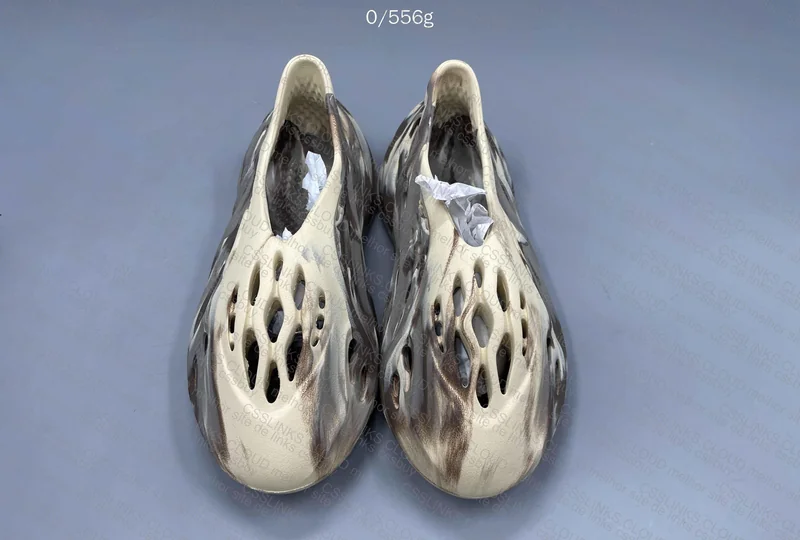 Yeezy Foam Runner (Here We Go)